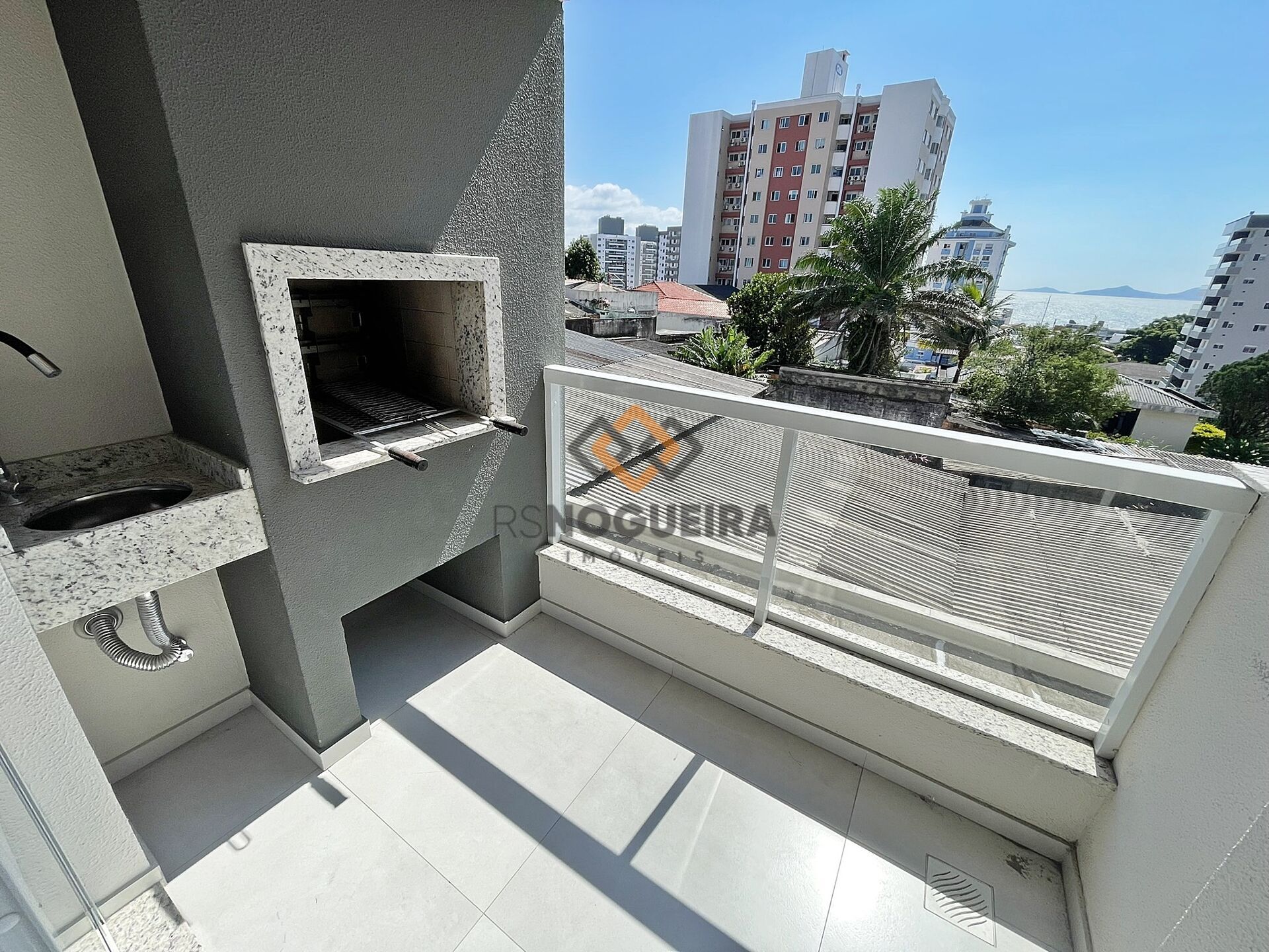 Apartamento para alugar com 2 quartos, 75m² - Foto 7
