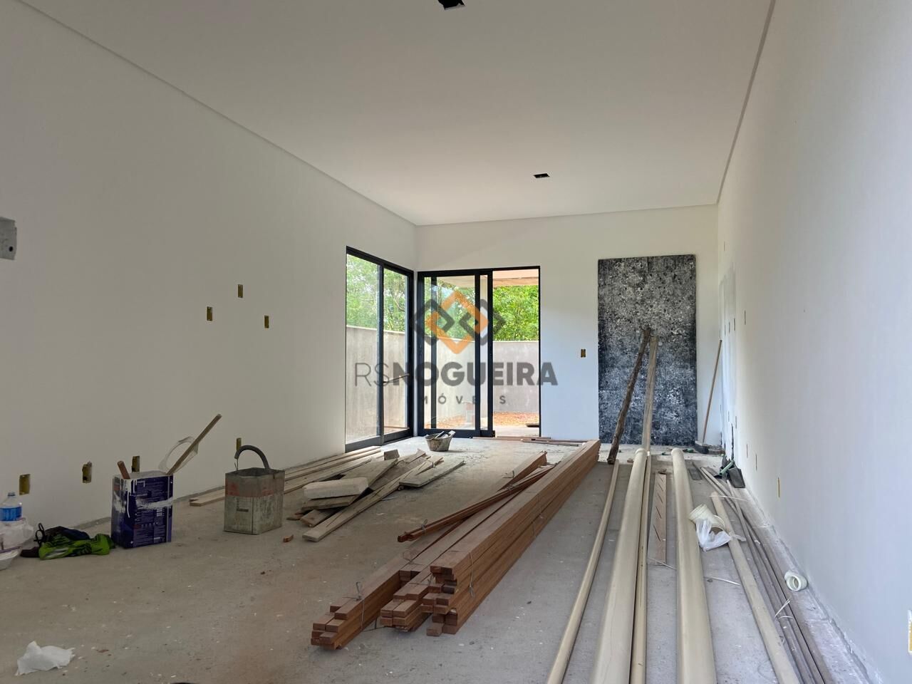 Casa à venda com 3 quartos, 353m² - Foto 9
