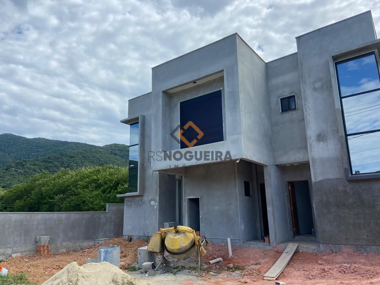 Casa à venda com 3 quartos, 353m² - Foto 16