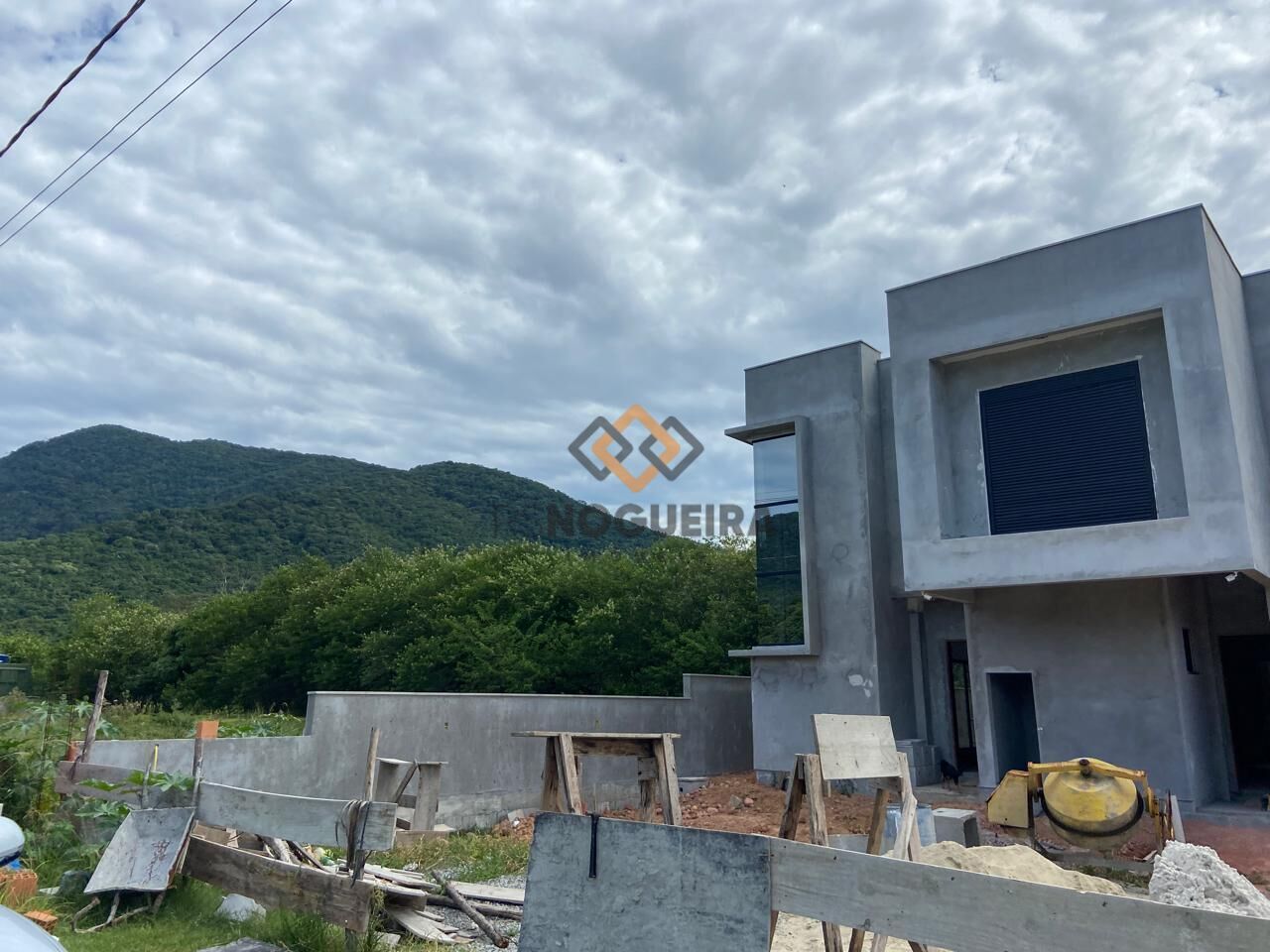 Casa à venda com 3 quartos, 353m² - Foto 11