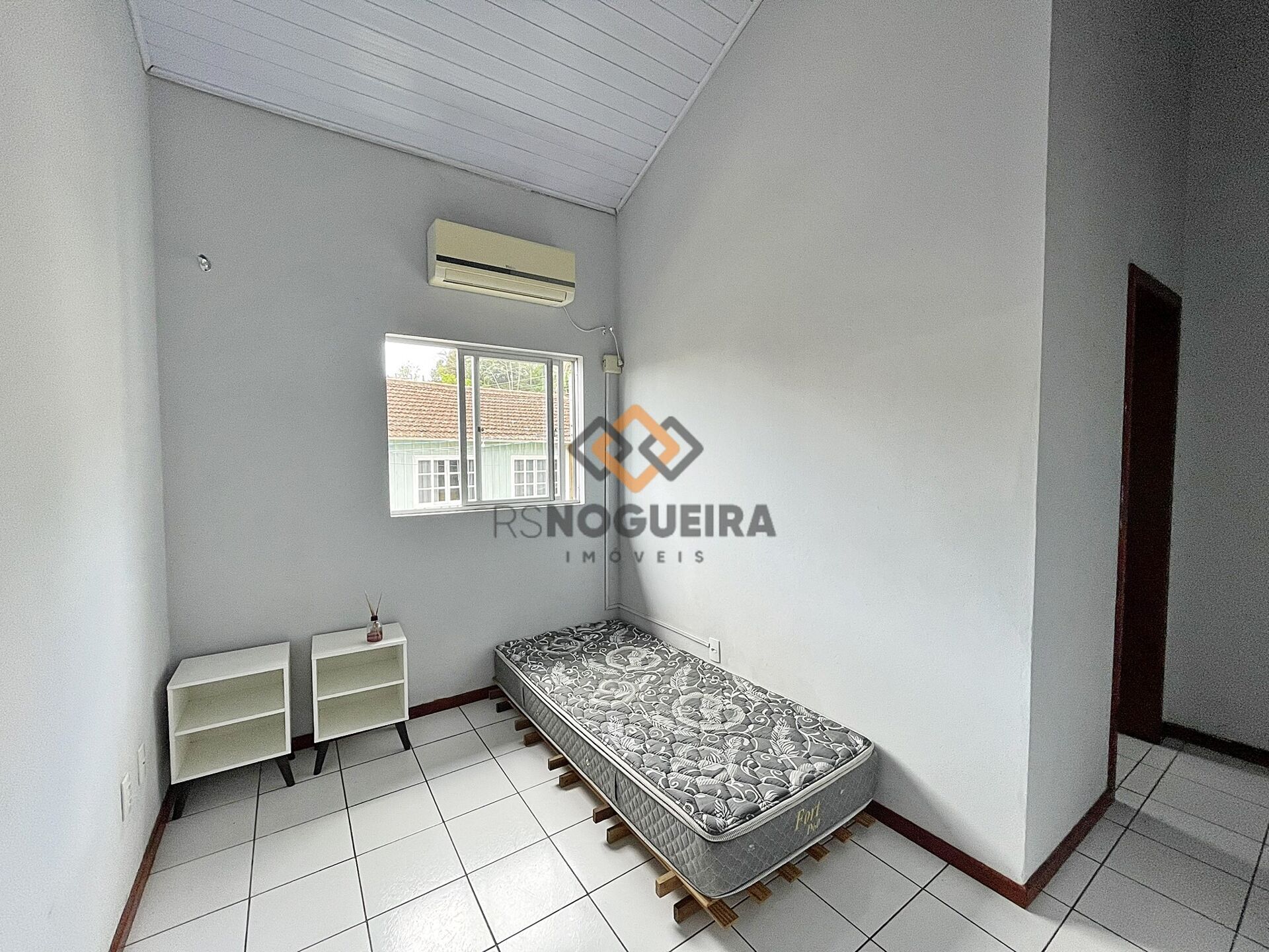 Apartamento à venda com 2 quartos, 85m² - Foto 13