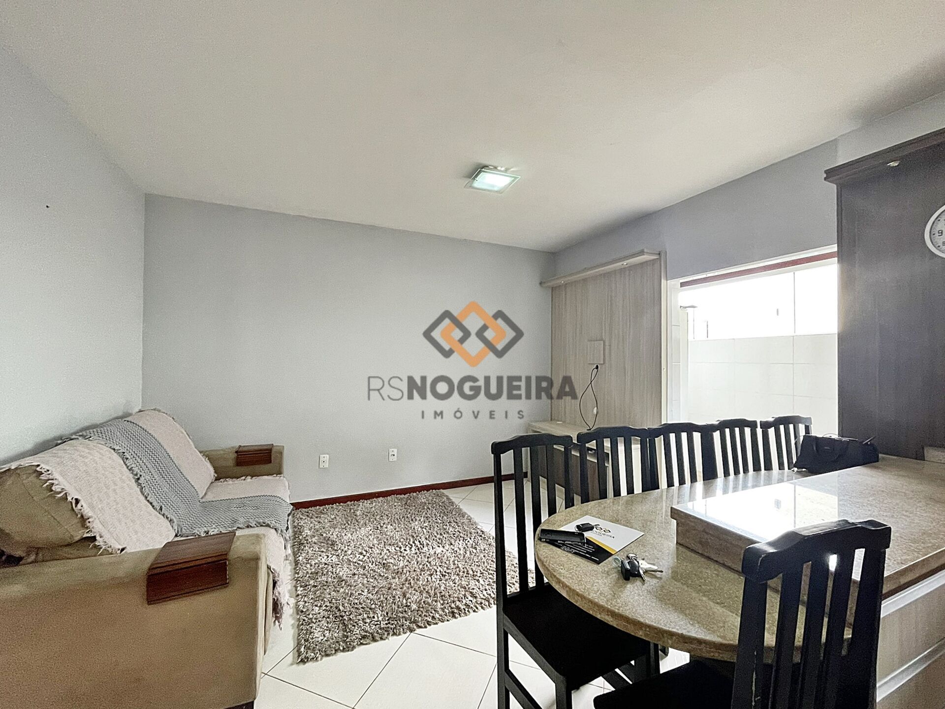 Apartamento à venda com 2 quartos, 85m² - Foto 4