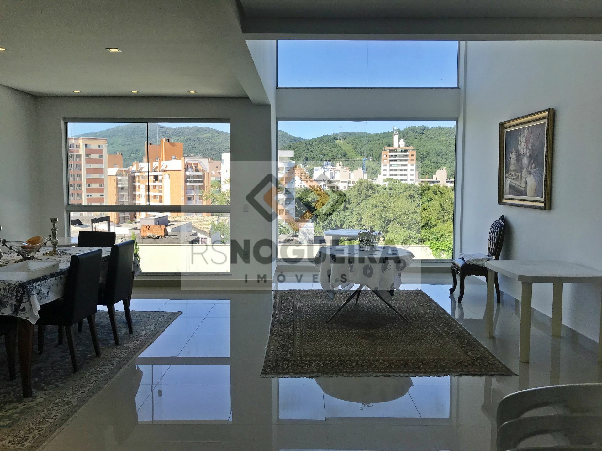 Casa, 4 quartos, 439 m² - Foto 1