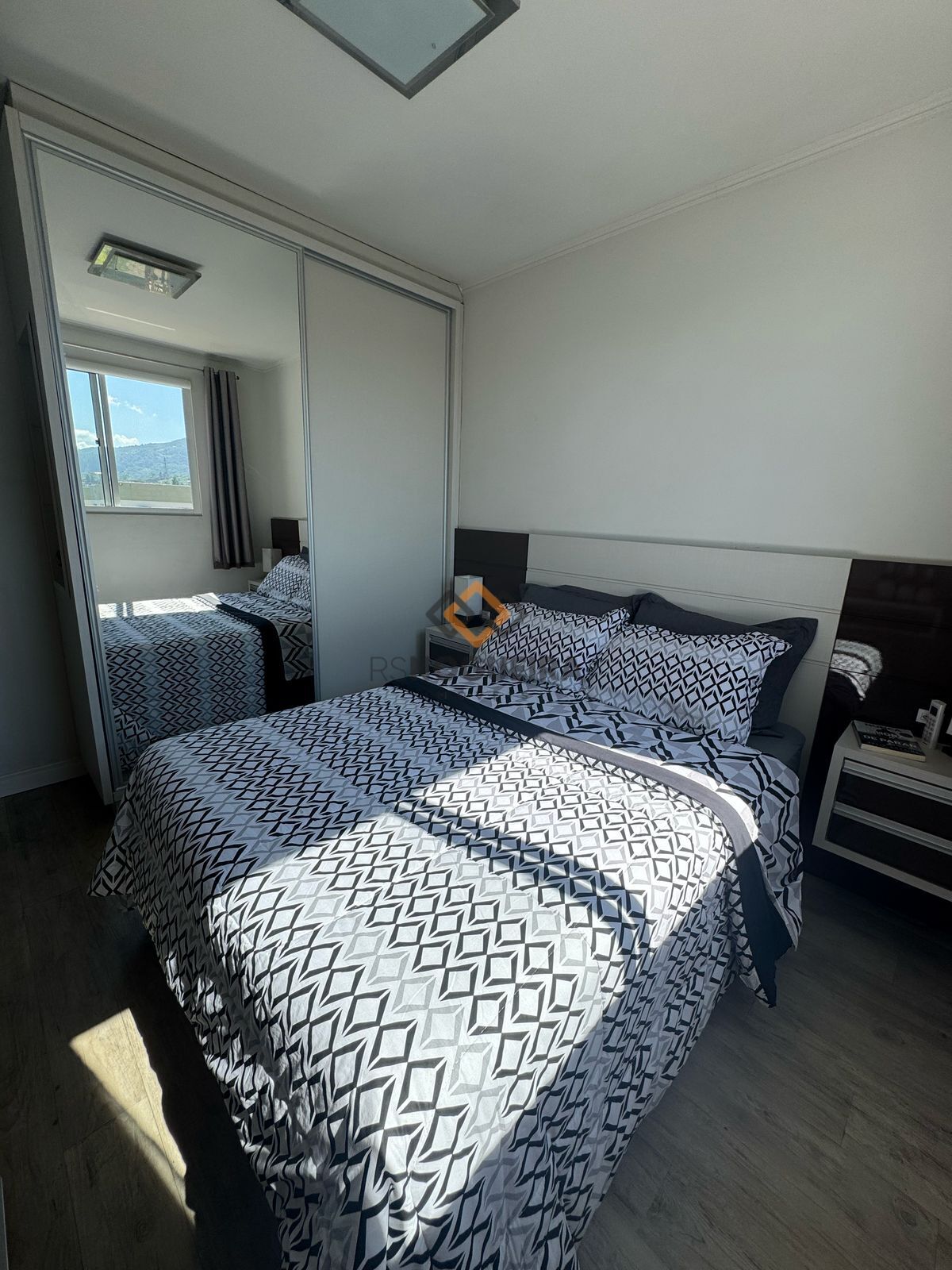 Apartamento à venda com 2 quartos, 47m² - Foto 15