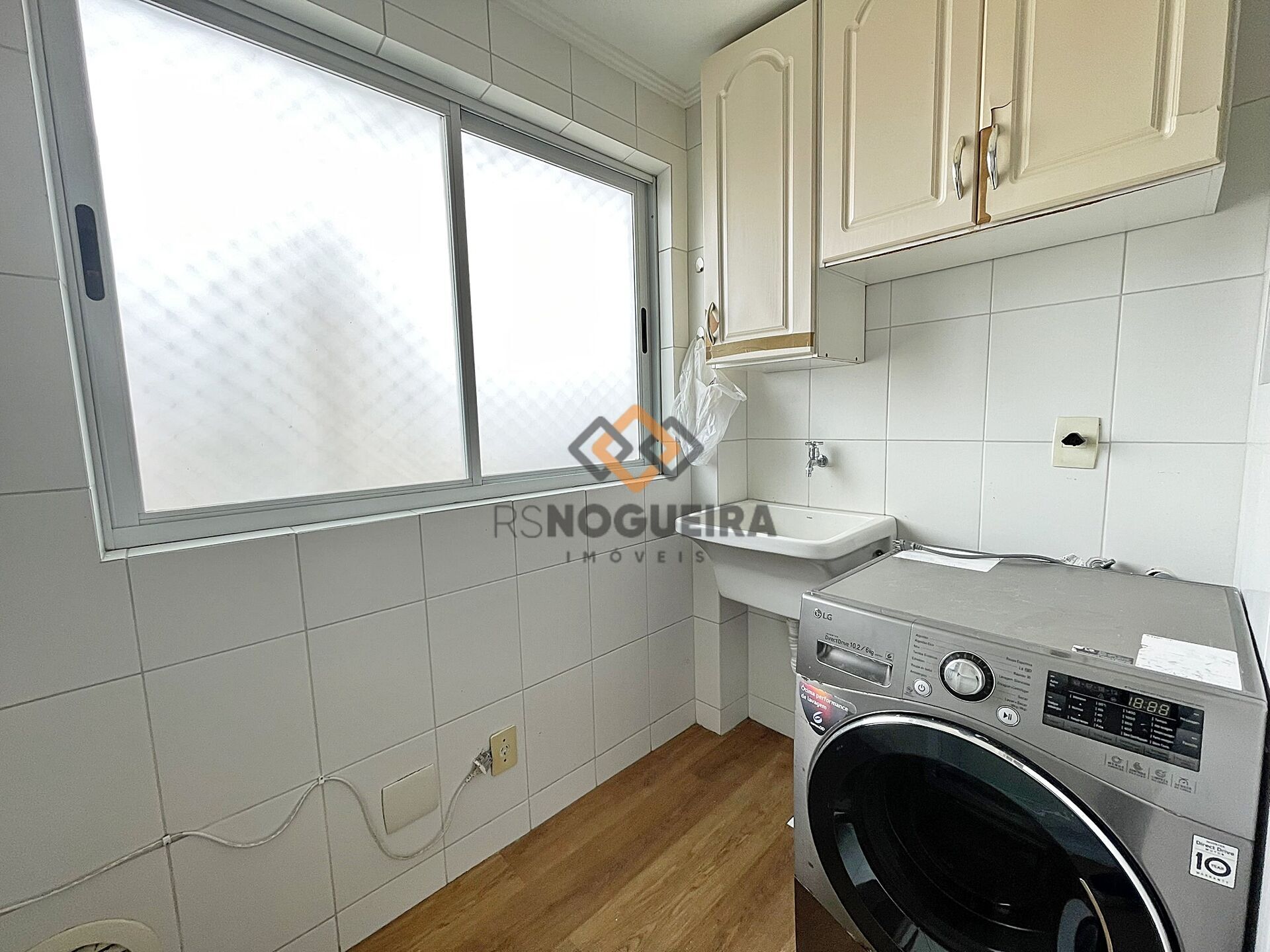 Apartamento para alugar com 3 quartos, 110m² - Foto 10