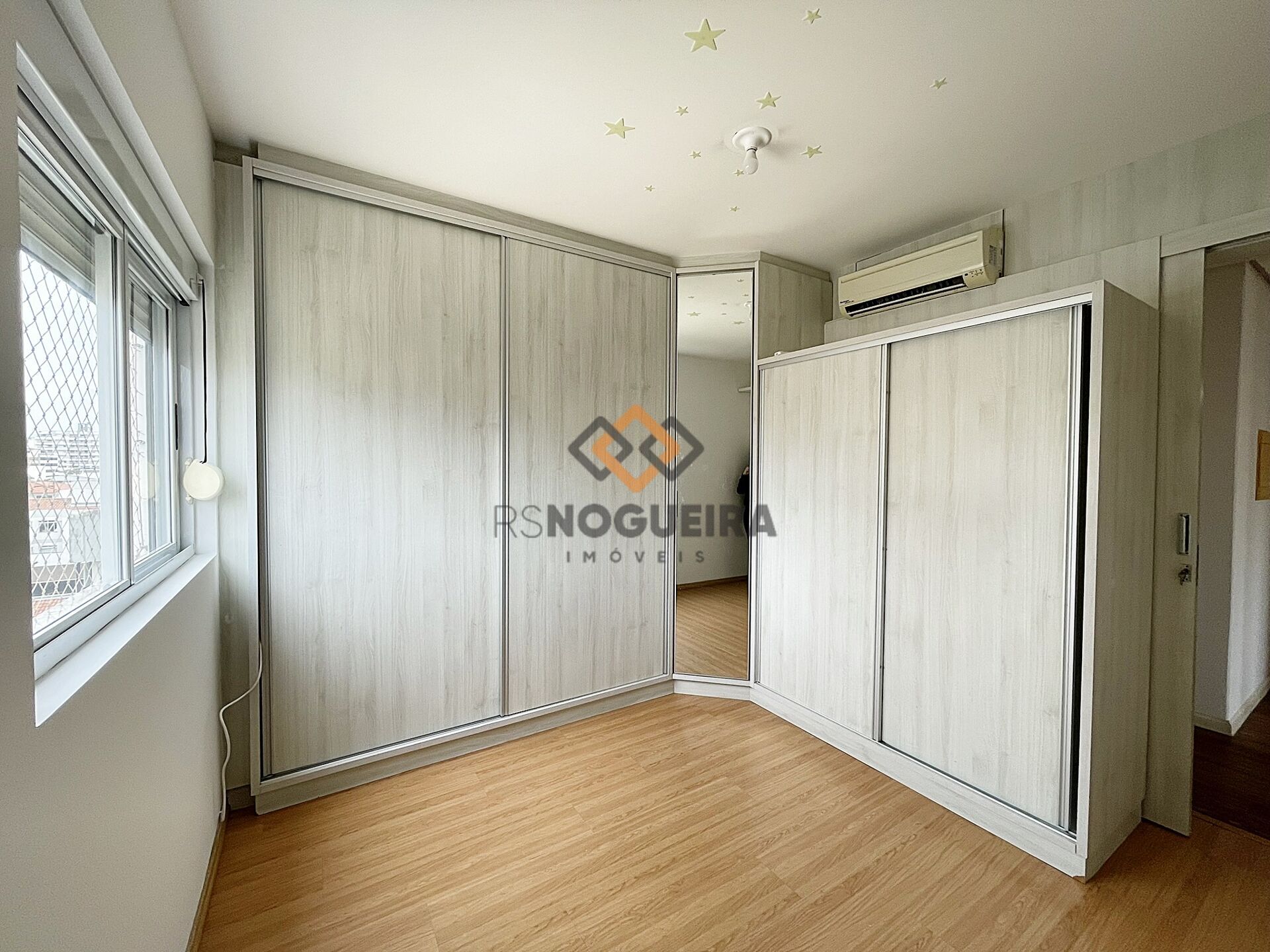 Apartamento para alugar com 3 quartos, 110m² - Foto 14