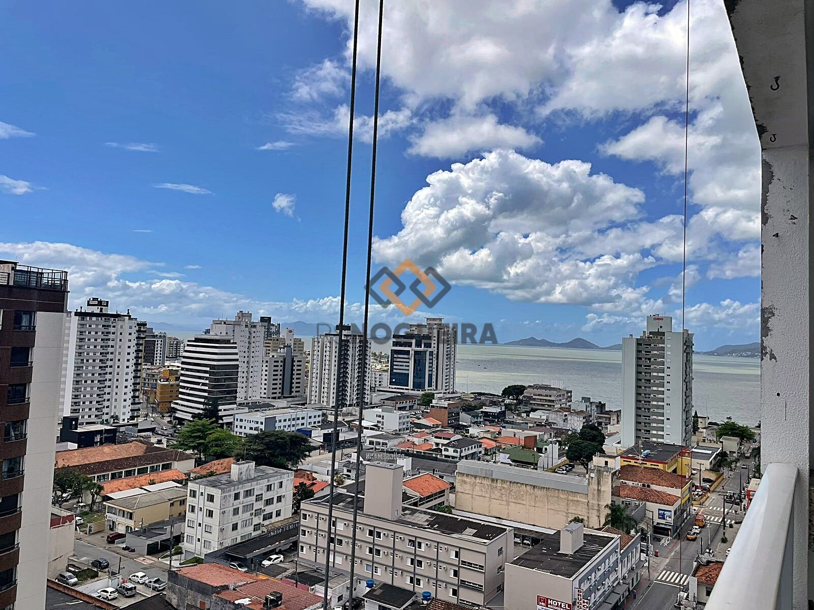 Apartamento à venda com 3 quartos, 100m² - Foto 11