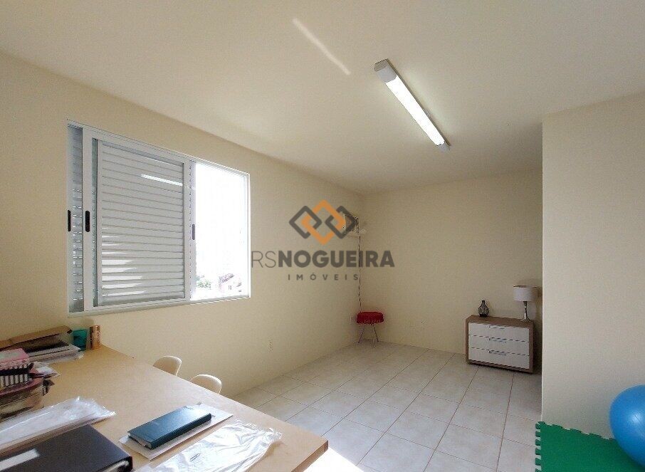 Casa para alugar com 3 quartos, 174m² - Foto 22