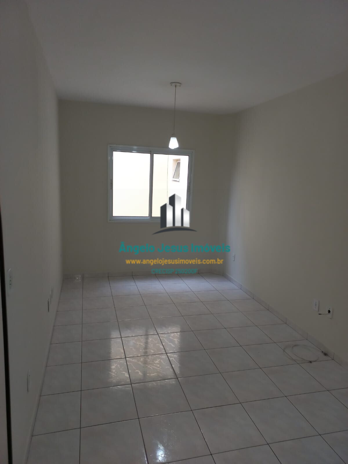 Apartamento à venda com 2 quartos, 68m² - Foto 2