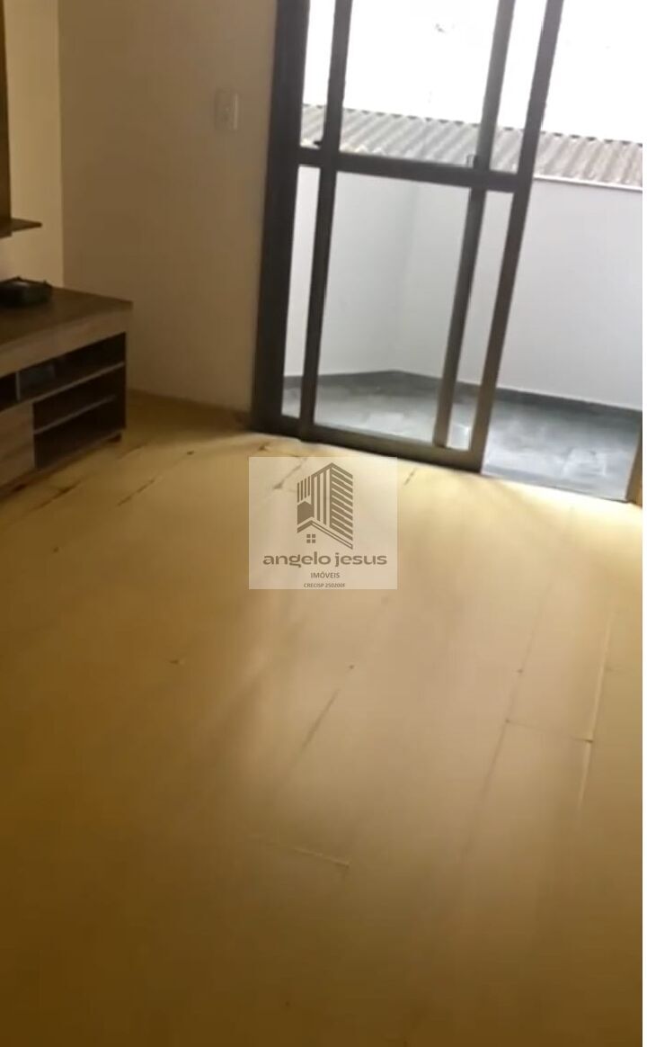 Apartamento à venda com 2 quartos, 62m² - Foto 3