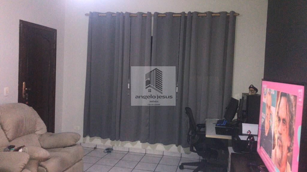 Sobrado, 3 quartos, 210 m² - Foto 1