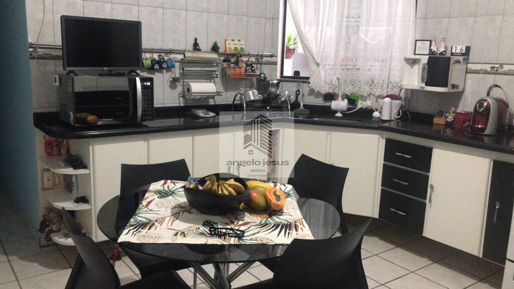 Sobrado, 3 quartos, 210 m² - Foto 3
