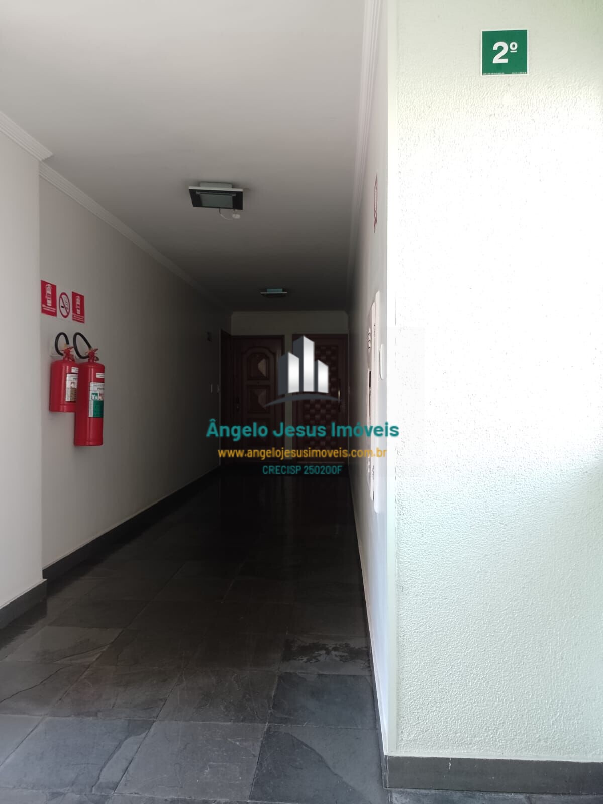 Apartamento à venda com 3 quartos, 80m² - Foto 3