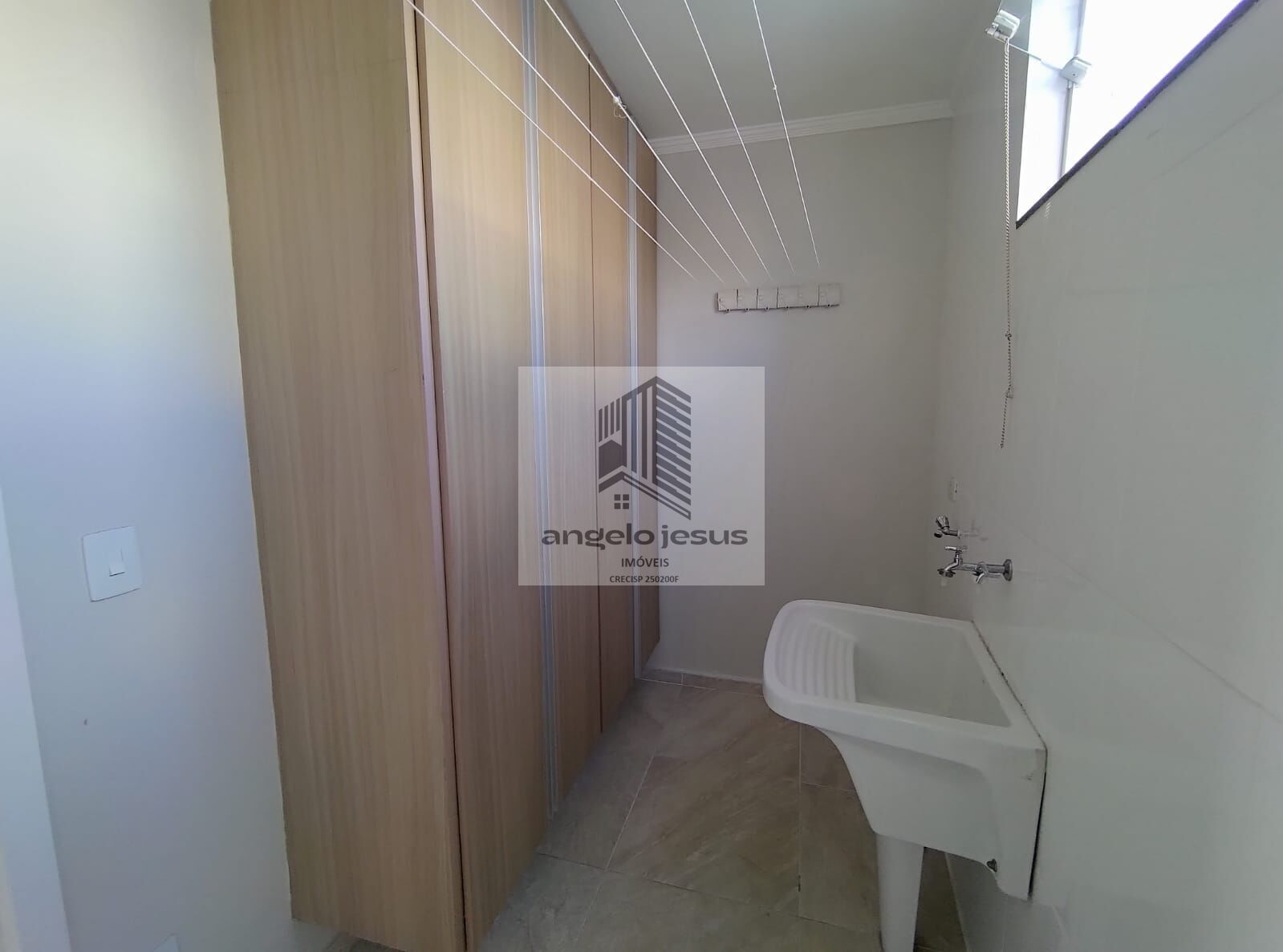 Sobrado à venda com 2 quartos, 220m² - Foto 41