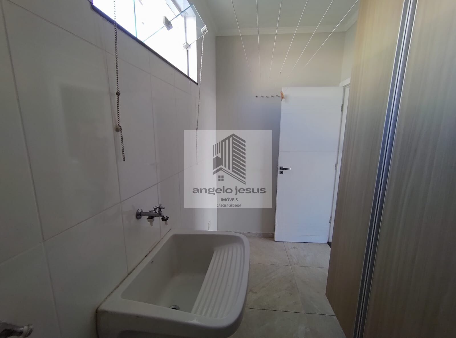 Sobrado à venda com 2 quartos, 220m² - Foto 42