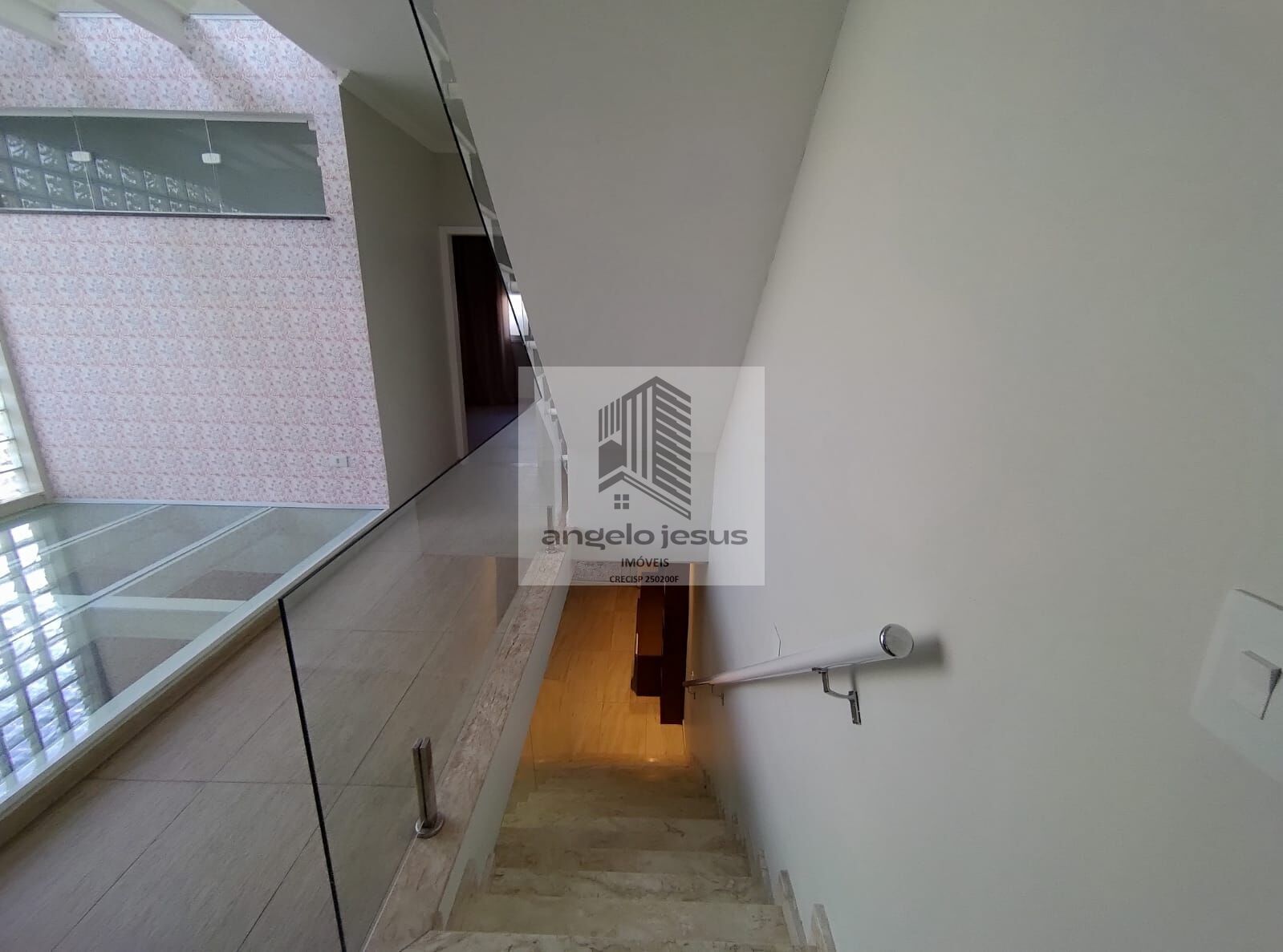 Sobrado à venda com 2 quartos, 220m² - Foto 17