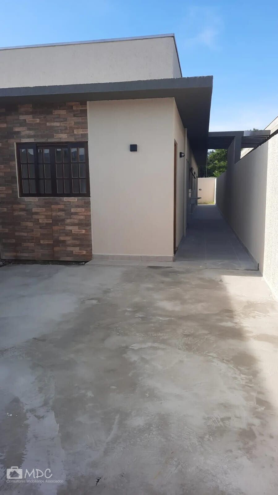 Casa à venda com 3 quartos, 74m² - Foto 3