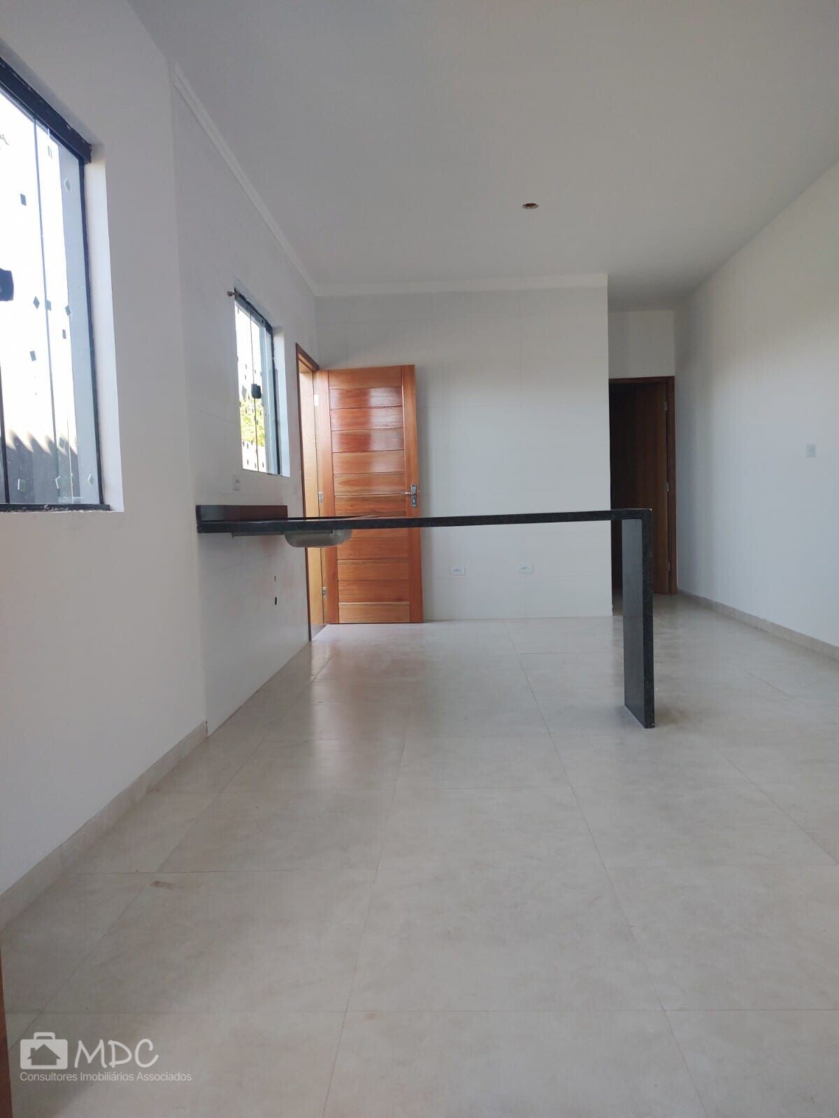 Casa à venda com 2 quartos, 55m² - Foto 13