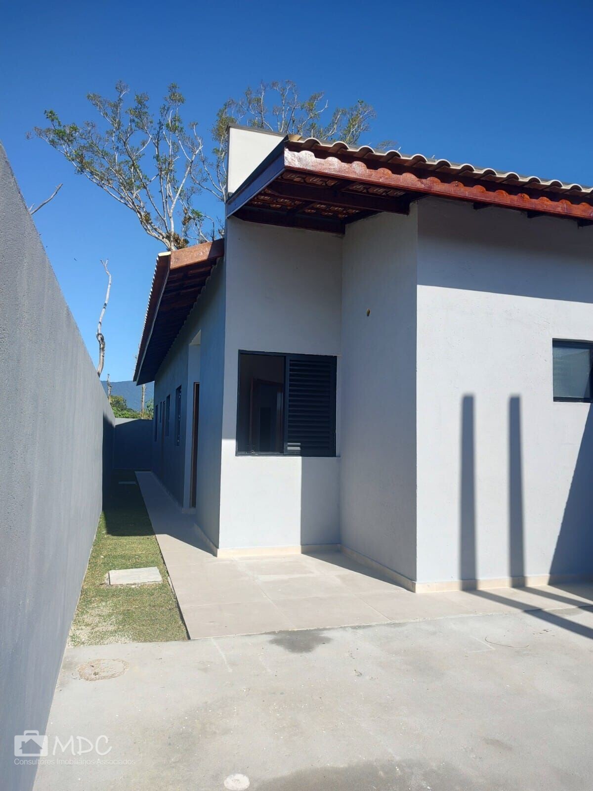 Casa à venda com 2 quartos, 55m² - Foto 8