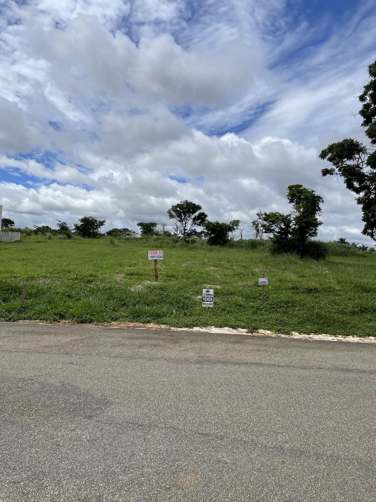 Terreno à venda no bairro Condomínio Ilha Brasil em Ijaci/MG