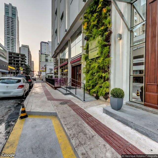 Imagem estática do "Street View" da localização