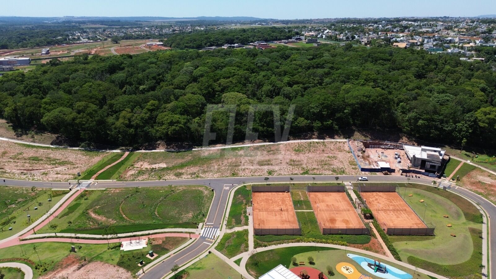 Terreno à venda, 640m² - Foto 2