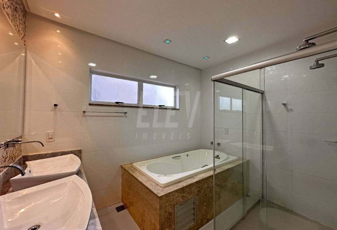 Casa de Condomínio à venda com 4 quartos, 250m² - Foto 15