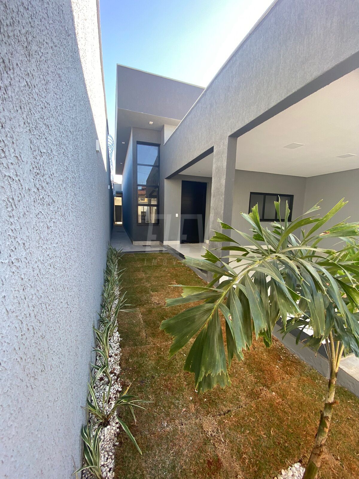 Casa à venda com 3 quartos, 160m² - Foto 2