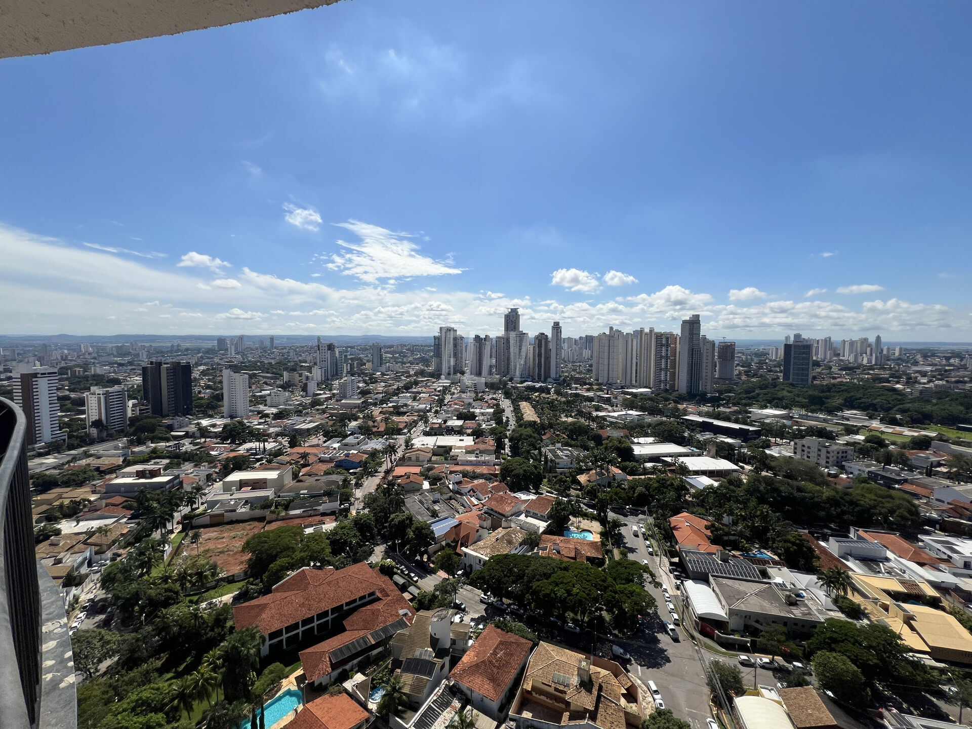 Apartamento à venda com 4 quartos, 287m² - Foto 1