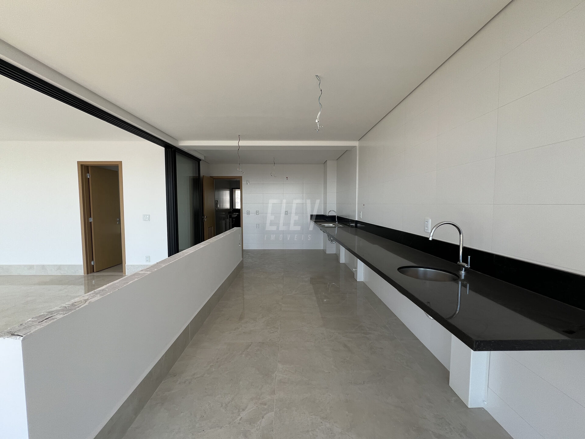 Apartamento à venda com 4 quartos, 287m² - Foto 13