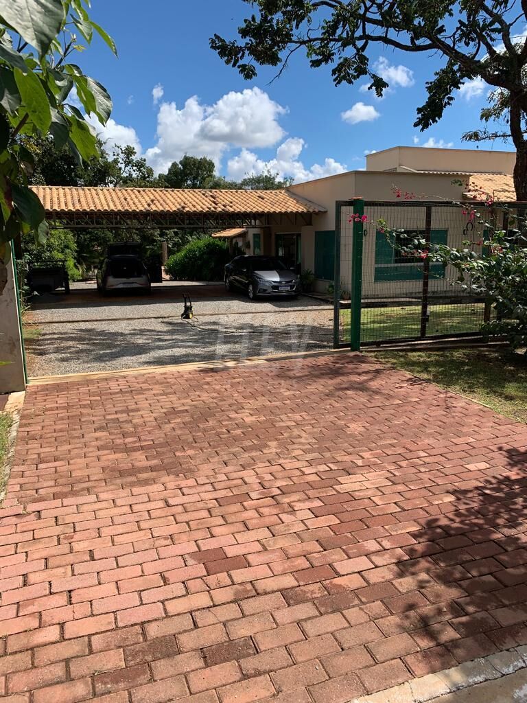 Fazenda à venda com 4 quartos, 2850m² - Foto 2