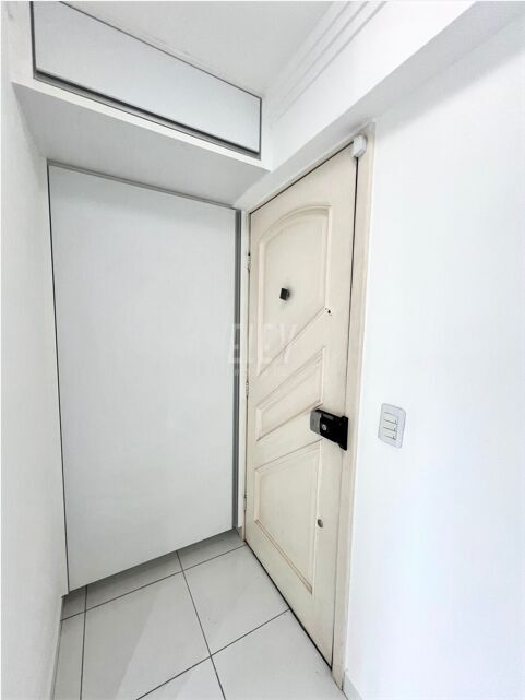 Apartamento à venda com 3 quartos, 88m² - Foto 2