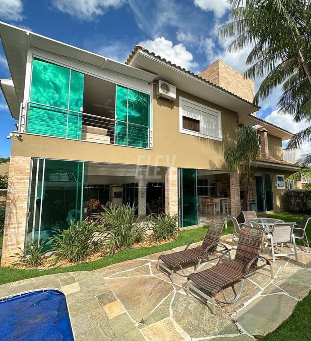 Casa de Condomínio à venda com 4 quartos, 450m² - Foto 3