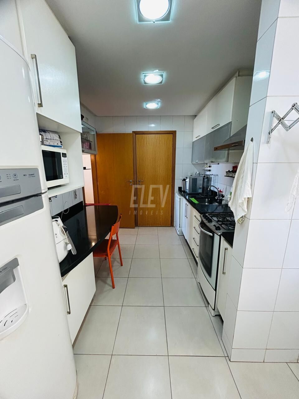 Apartamento à venda com 3 quartos, 93m² - Foto 4