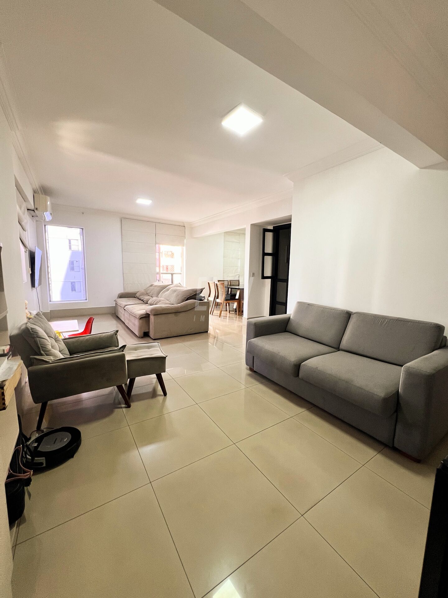 Apartamento à venda com 4 quartos, 152m² - Foto 1