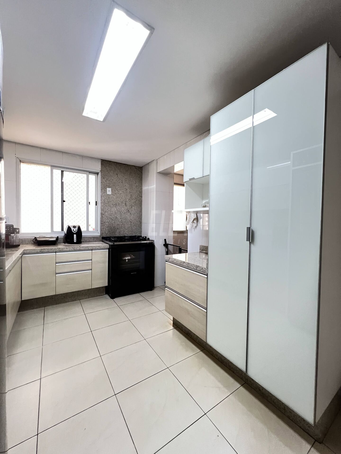 Apartamento à venda com 4 quartos, 152m² - Foto 10