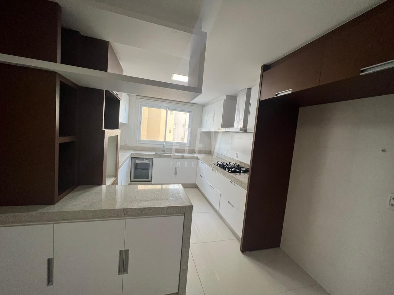 Apartamento à venda com 4 quartos, 305m² - Foto 13