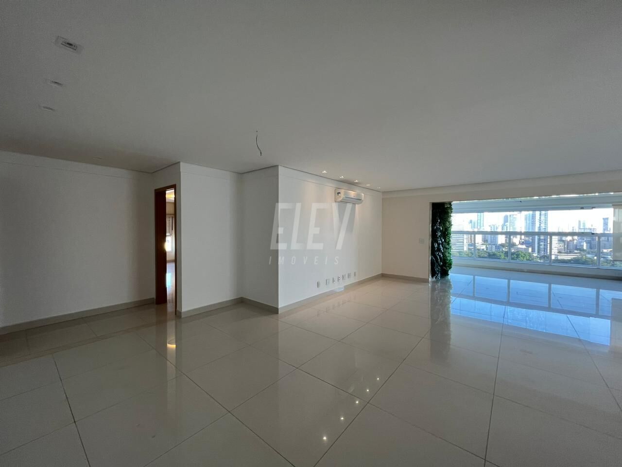 Apartamento à venda com 4 quartos, 305m² - Foto 5