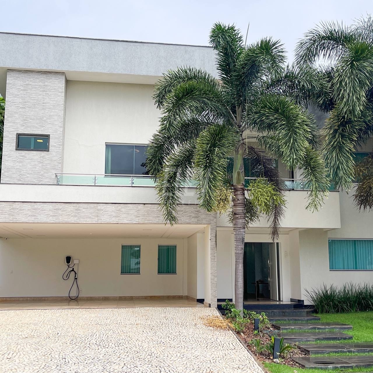 Casa de Condomínio à venda com 4 quartos, 530m² - Foto 1