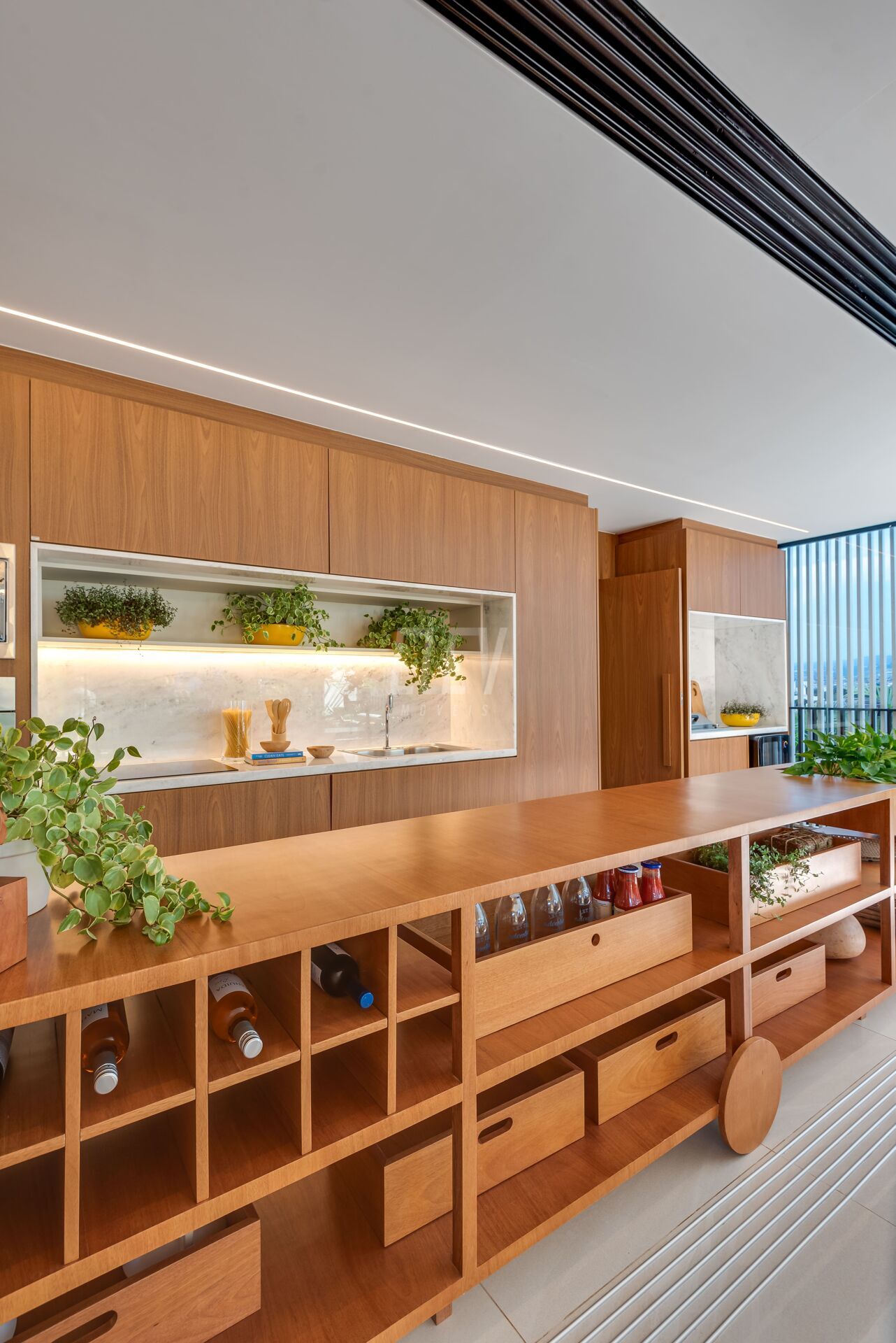Apartamento à venda com 4 quartos, 199m² - Foto 1