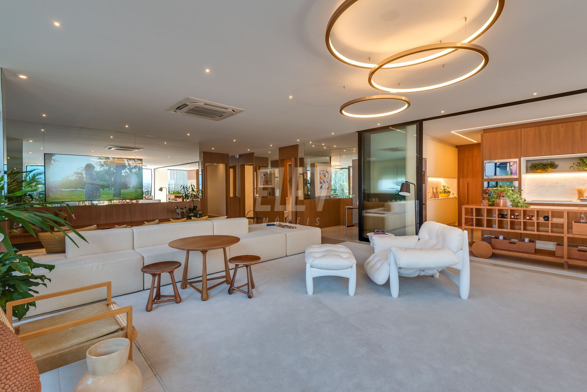 Apartamento à venda com 4 quartos, 199m² - Foto 3