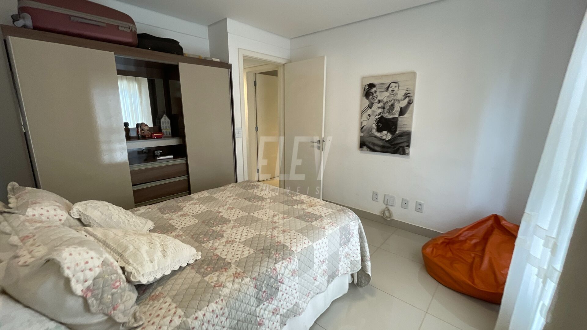 Apartamento à venda com 3 quartos, 207m² - Foto 32