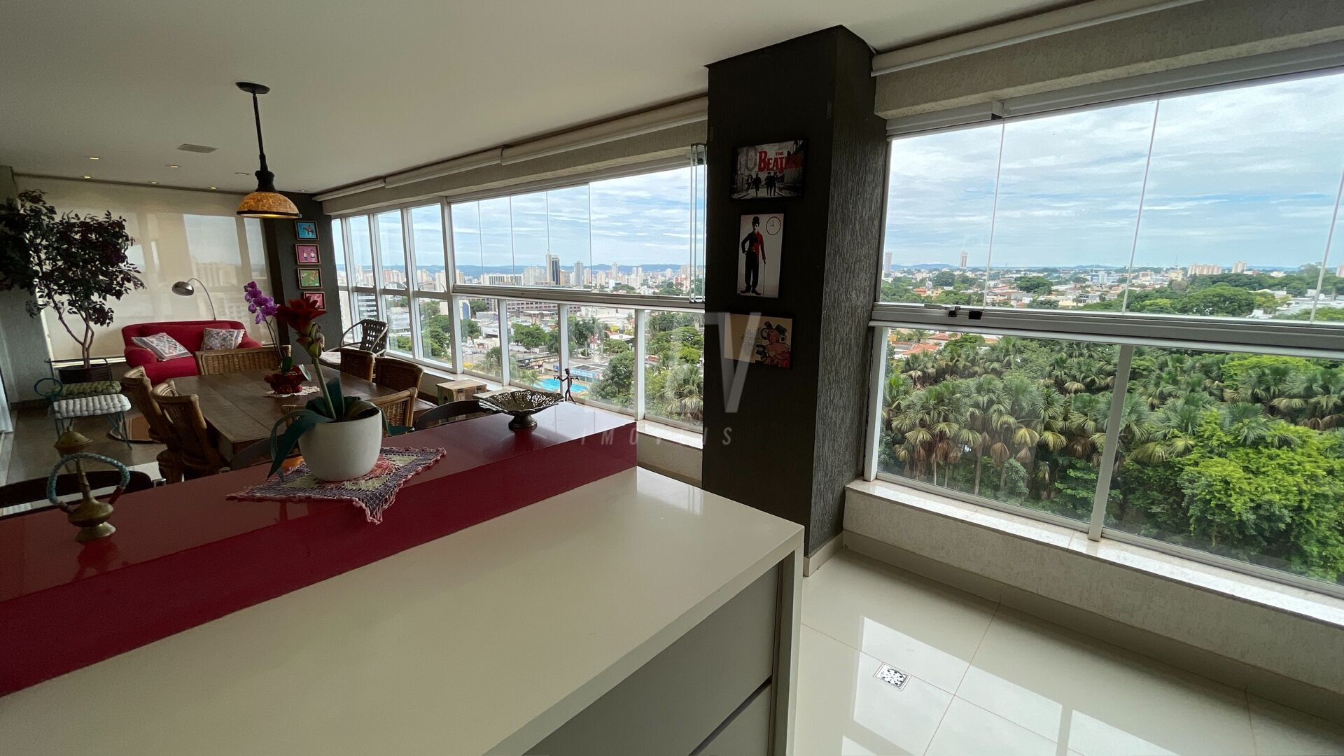 Apartamento à venda com 3 quartos, 207m² - Foto 11