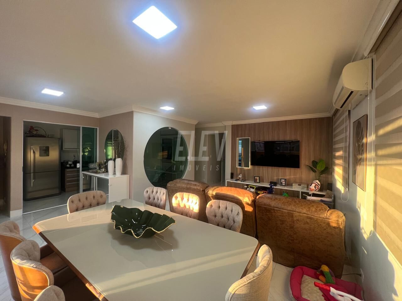 Cobertura à venda com 4 quartos, 244m² - Foto 3