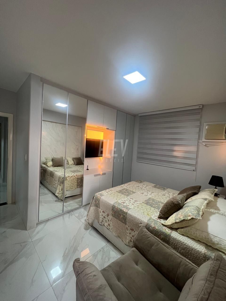 Cobertura à venda com 4 quartos, 244m² - Foto 17