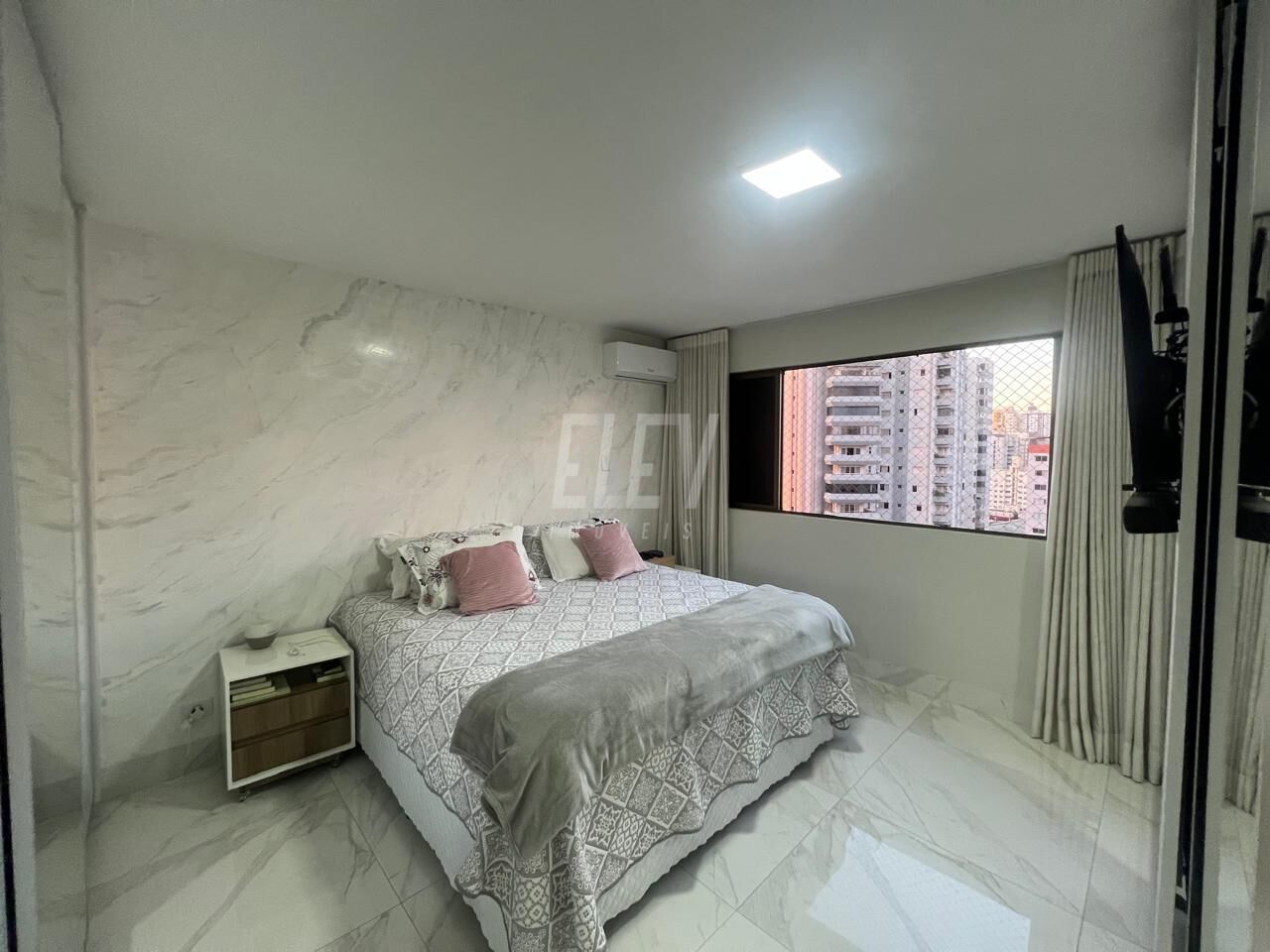 Cobertura à venda com 4 quartos, 244m² - Foto 25