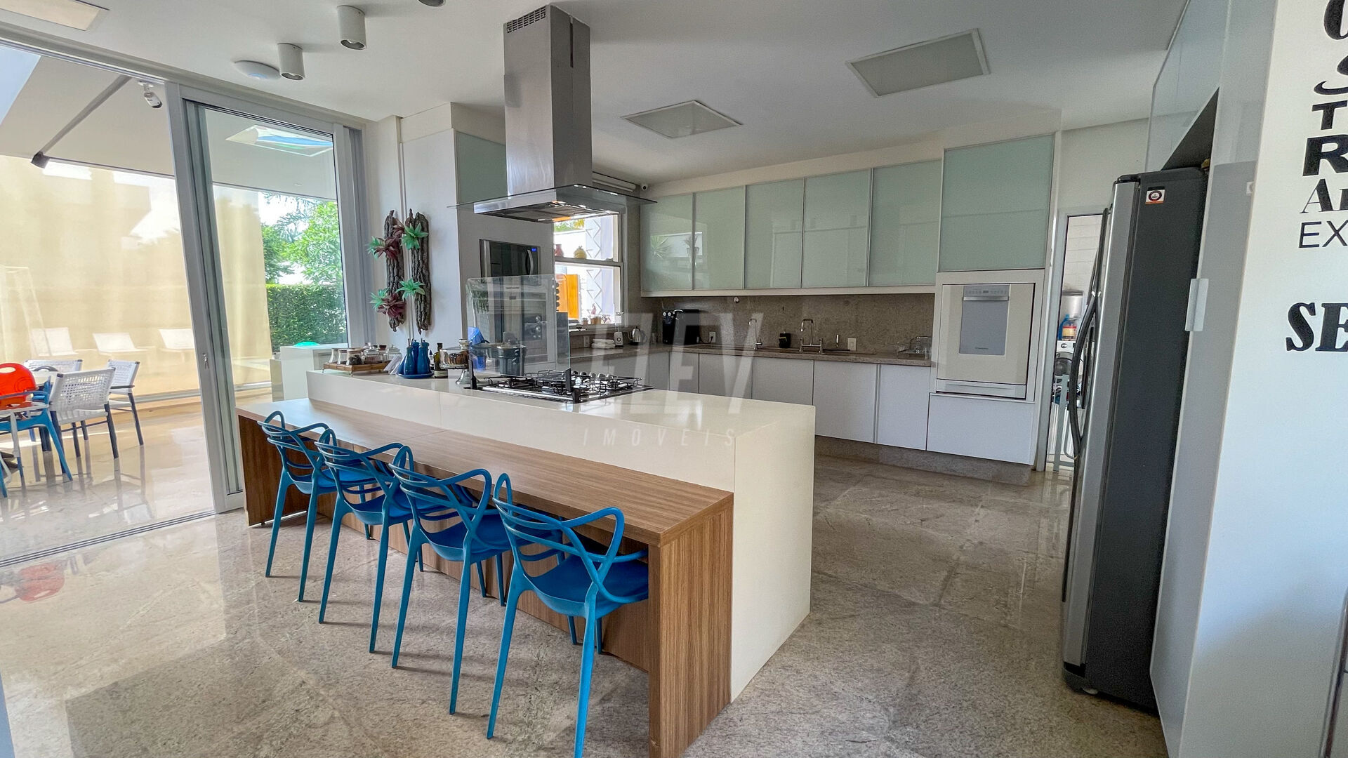 Casa de Condomínio à venda com 4 quartos, 480m² - Foto 6