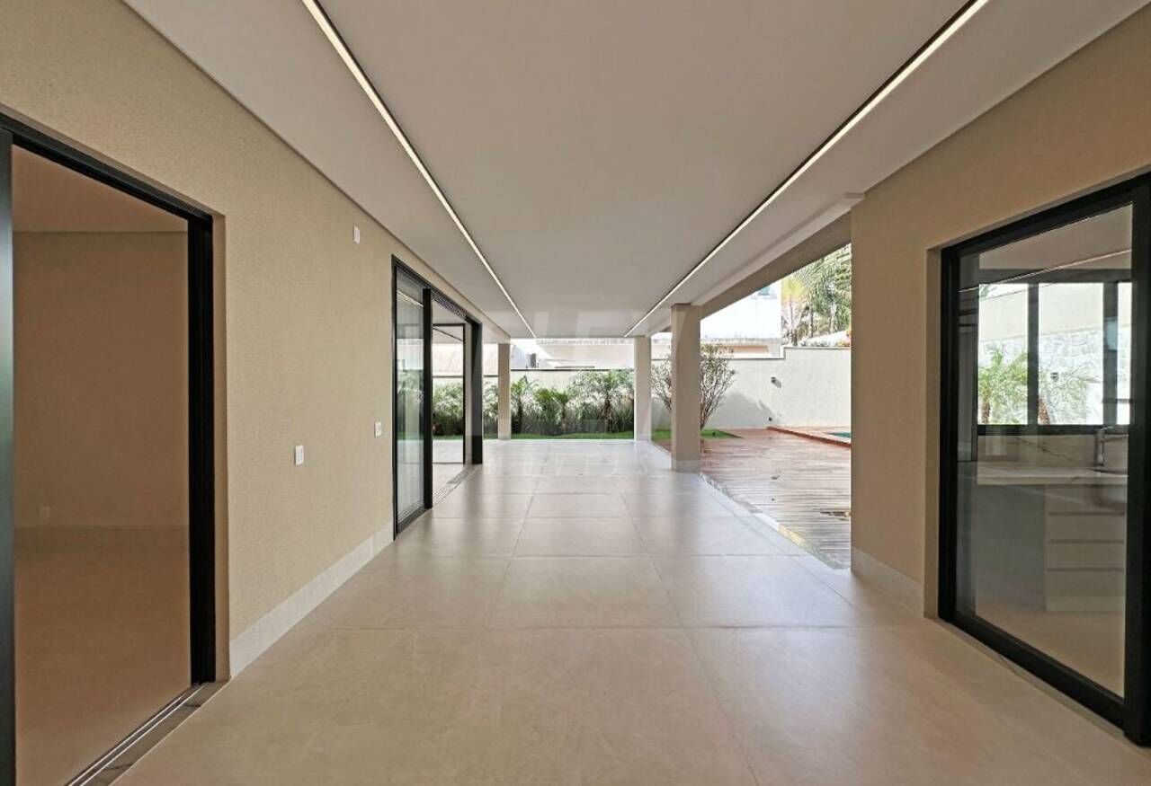 Casa à venda com 5 quartos, 601m² - Foto 4