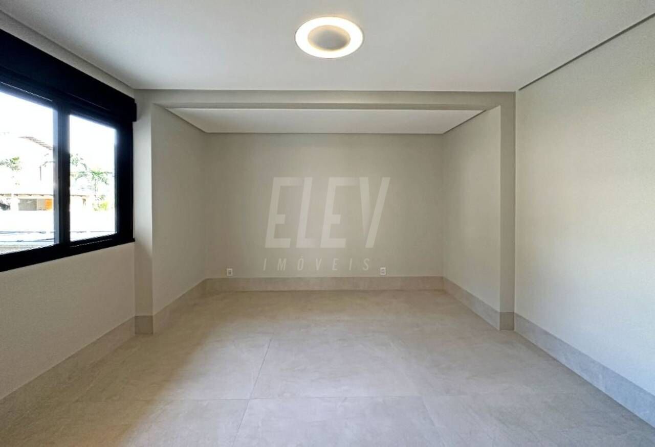 Casa à venda com 5 quartos, 601m² - Foto 11