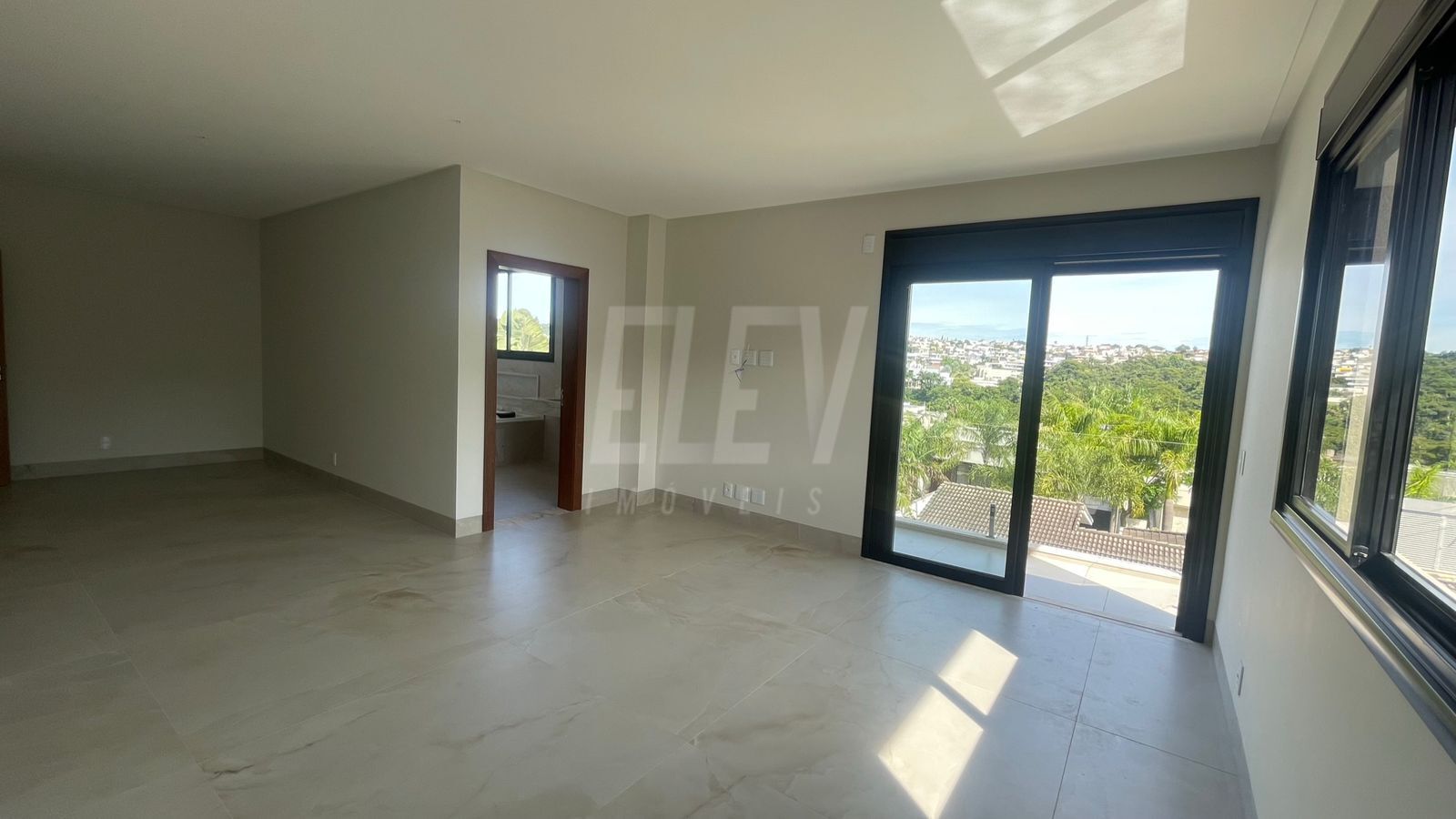 Casa de Condomínio à venda com 5 quartos, 470m² - Foto 5